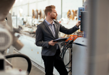 The Benefits of QAD Advanced Scheduling Production Scheduling, Advanced Scheduling, Worker
