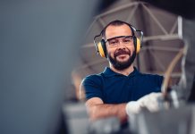 Your Roadmap to QAD Adaptive: How the Champion Benchmark Guides Your Upgrade Journey QAD Adaptive, Manufacturing, Shopfloor worker